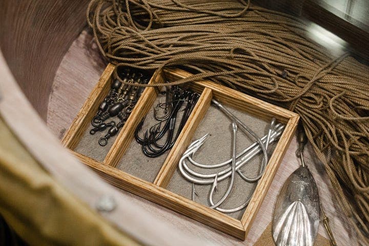 Custom Hooks